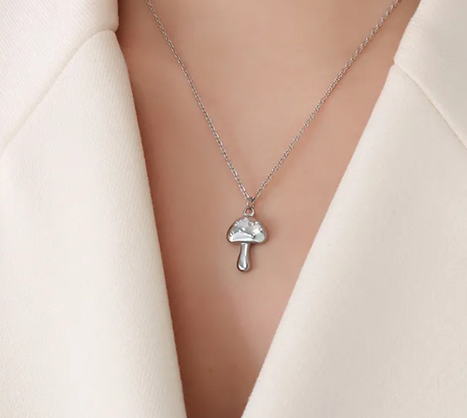 Wholesale Jewelry Elegant Mushroom 304 Stainless Steel 18K Gold Plated Plating Pendant Necklace
